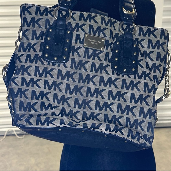 Michael Kors Black andTan Tote Bag - Picture 1 of 4